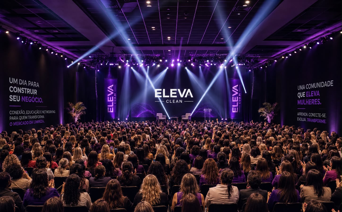 Plateia lotada no Eleva Clean Brasil, de frente para o palco iluminado